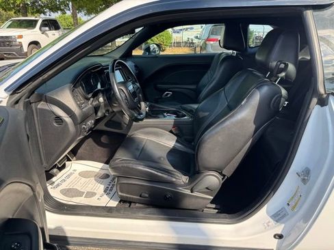 Used 2016 Dodge Challenger SXT Plus RWD image 12