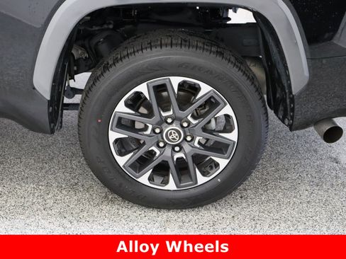 Used 2022 Toyota Tundra Limited image 10