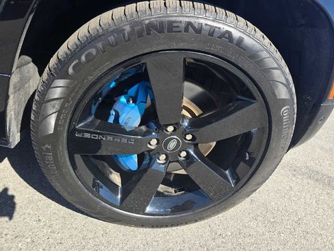 Used 2022 Land Rover Defender 110 V8 image 9