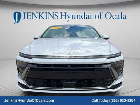 Used 2025 Hyundai Sonata Limited FWD image 8