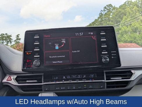 Used 2021 Toyota Sienna XLE AWD/4WD image 22