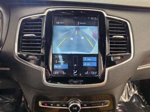 Used 2018 Volvo XC90 T6 Momentum w/ Convenience Package AWD/4WD image 18
