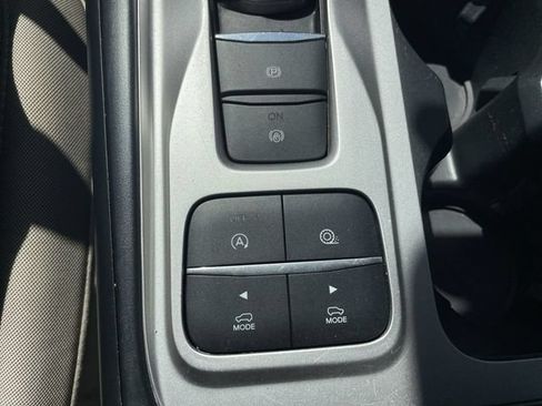 Used 2021 Ford Explorer XLT RWD image 17