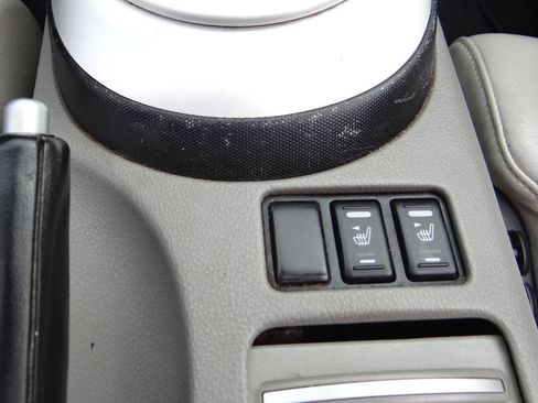 Used 2007 Nissan 350Z Touring RWD image 15