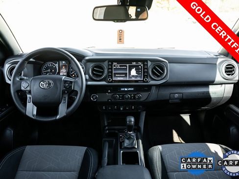Used 2022 Toyota Tacoma TRD Sport w/ Technology Package image 12