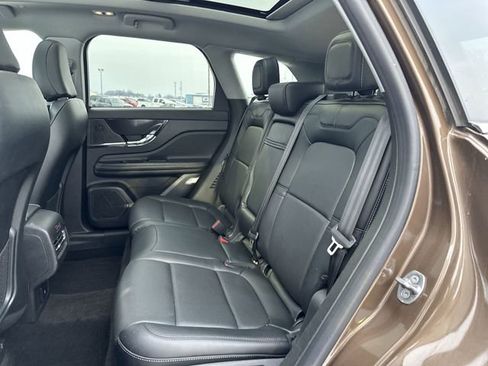 Used 2022 Lincoln Corsair Reserve w/ Sport Package image 17