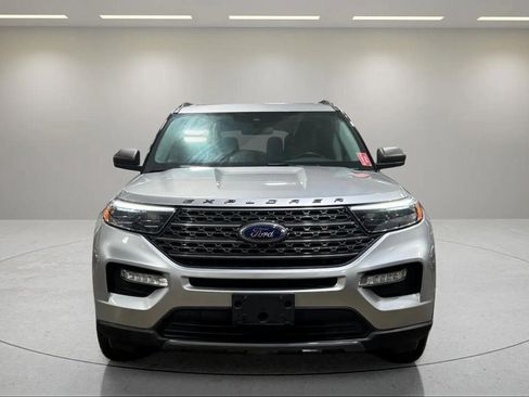 Used 2021 Ford Explorer XLT w/ Equipment Group 202A image 17