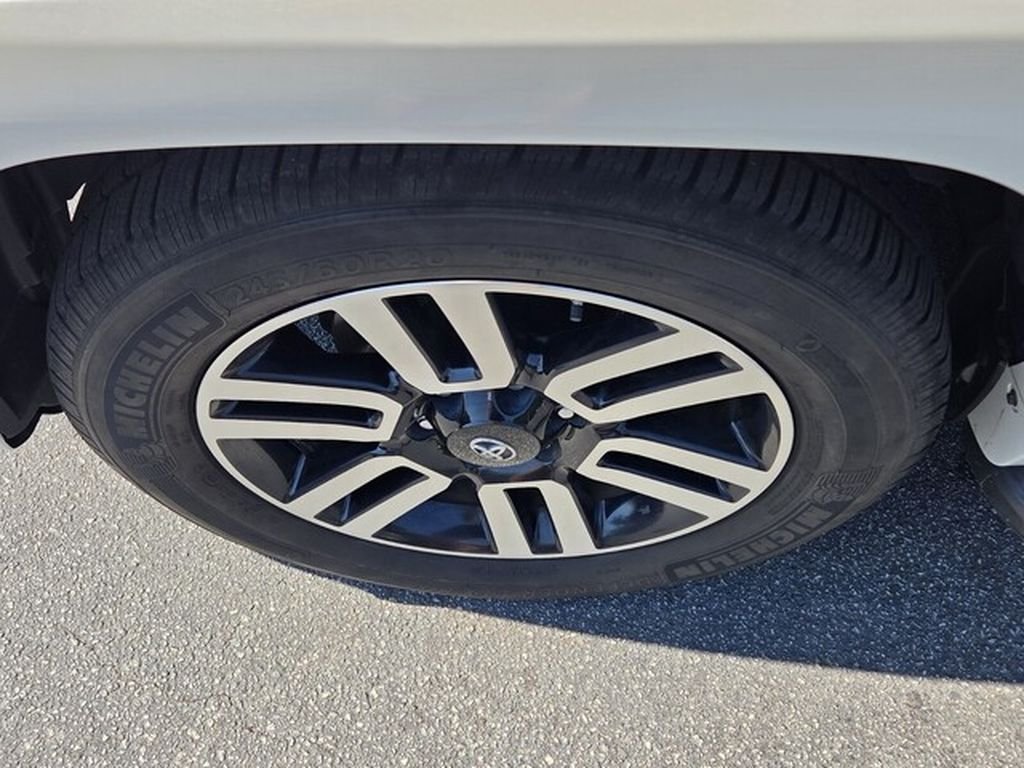 Used 2018 Toyota 4Runner Limited RWD image 18