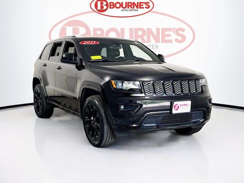 Used 2021 Jeep Grand Cherokee Laredo X AWD/4WD image 1