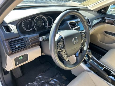 Used 2017 Honda Accord EX-L image 22