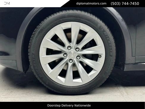 Used 2017 Tesla Model X 100D image 35
