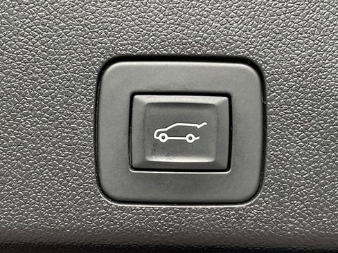 Used 2023 Buick Encore GX Select image 30