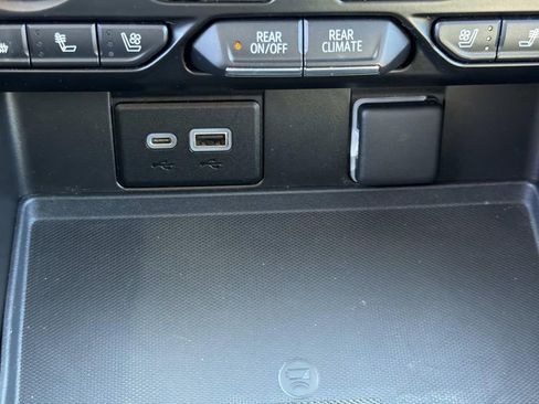 Used 2021 Chevrolet Tahoe Premier RWD image 33