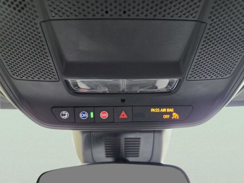 Used 2025 GMC Terrain Elevation image 19