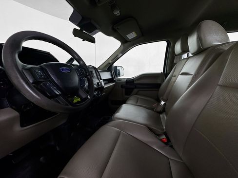 Used 2019 Ford F150 XL w/ Equipment Group 101A Mid AWD/4WD image 18