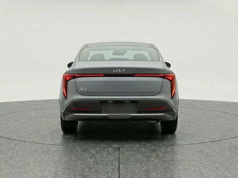 Used 2025 Kia K4 LXS image 7