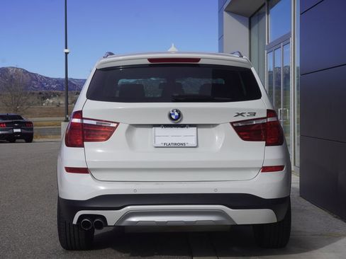Used 2017 BMW X3 xDrive28i image 6