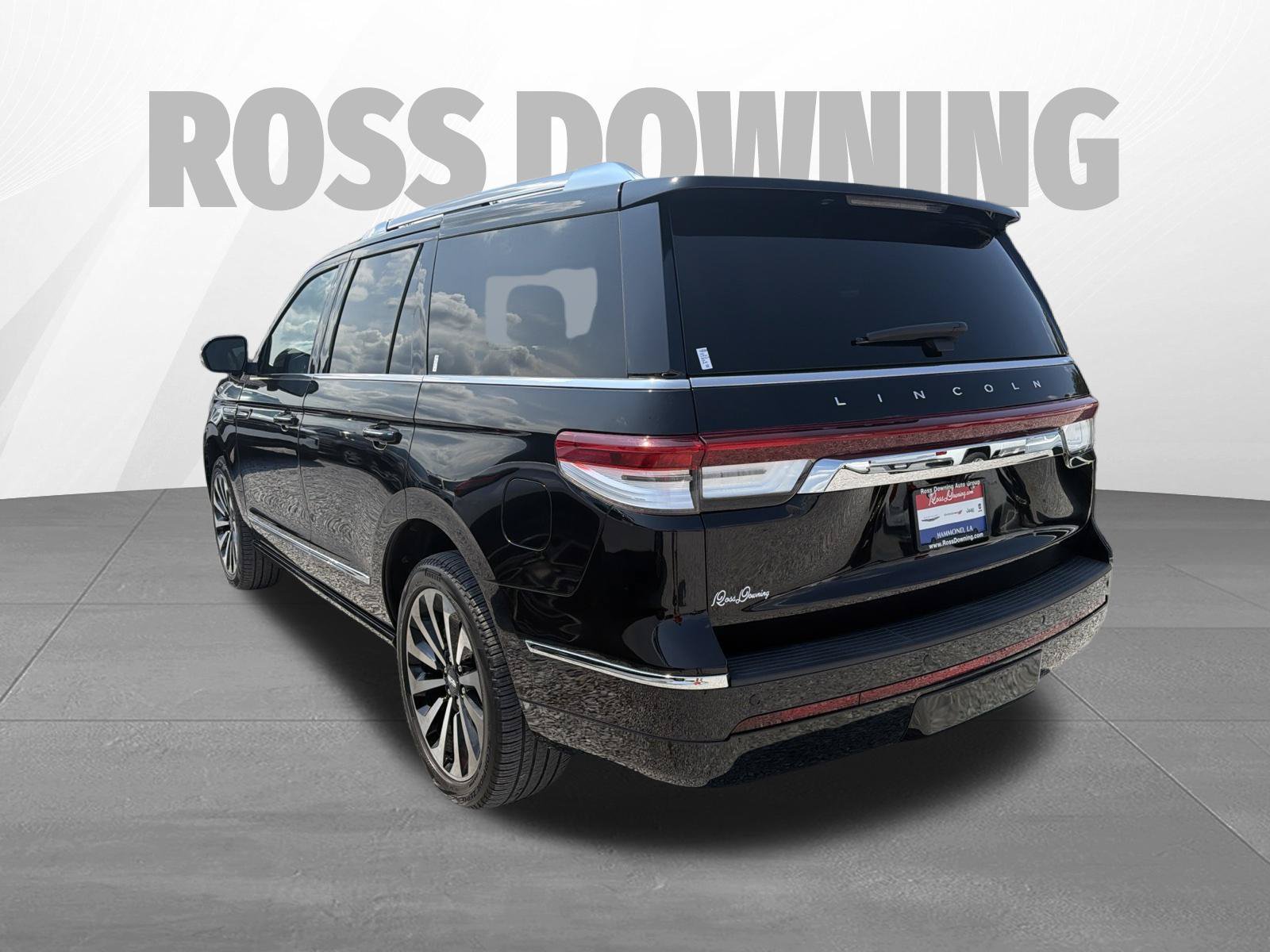 Used 2022 Lincoln Navigator Reserve RWD image 6