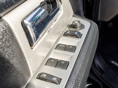 Used 2017 Ford Expedition EL XLT w/ Equipment Group 202A image 15