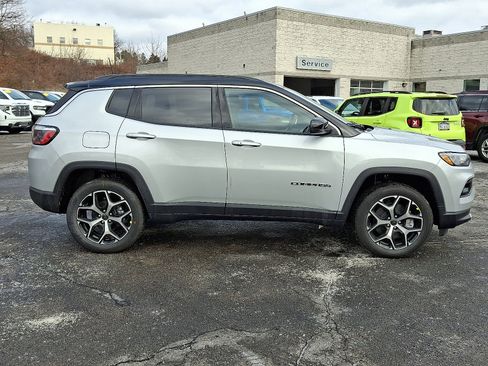 New 2026 Jeep Compass Limited image 7