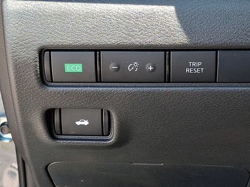 Certified 2024 Nissan Sentra SV w/ All-Weather Package FWD image 27