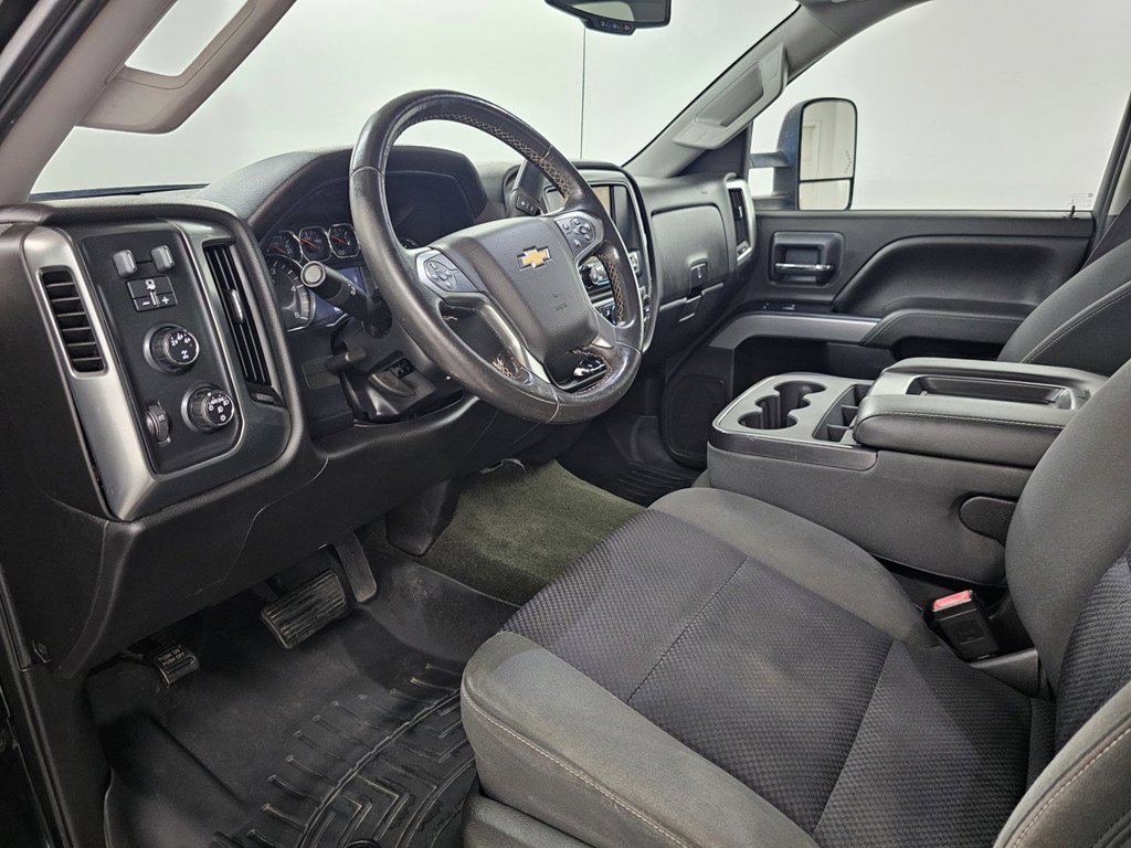Used 2015 Chevrolet Silverado 2500 LT AWD/4WD image 17