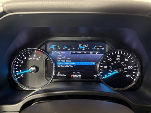 Used 2019 Ford Expedition XLT w/ Equipment Group 202A AWD/4WD image 21