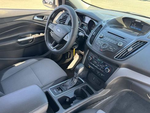 Used 2018 Ford Escape SE FWD image 13