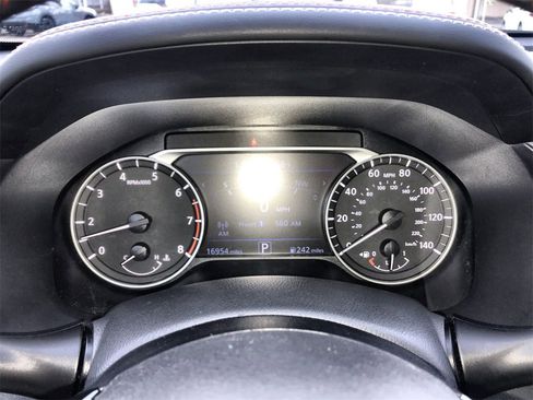 Used 2023 Nissan Altima 2.5 SR w/ SR Premium Package image 15