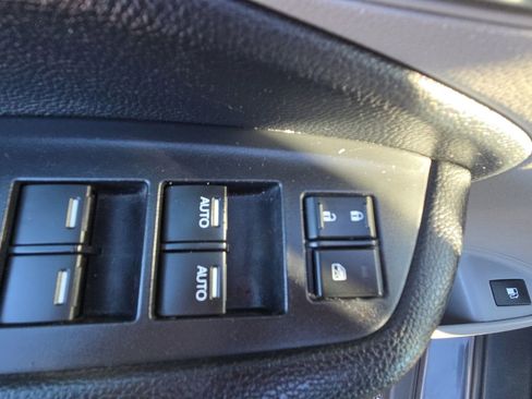 Used 2019 Honda Pilot LX image 29