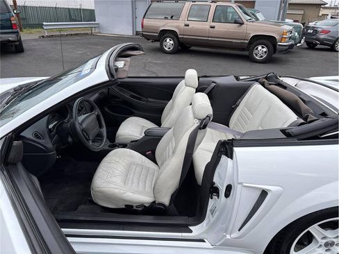 Used 1999 Ford Mustang GT RWD image 12
