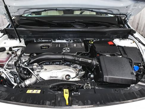 Used 2022 Mercedes-Benz GLB 250 4MATIC image 74