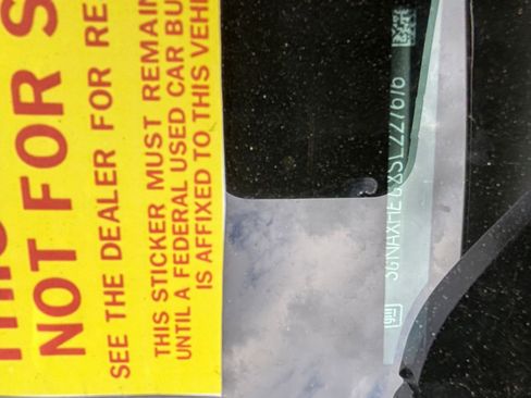 Used 2025 Chevrolet Equinox LT image 9