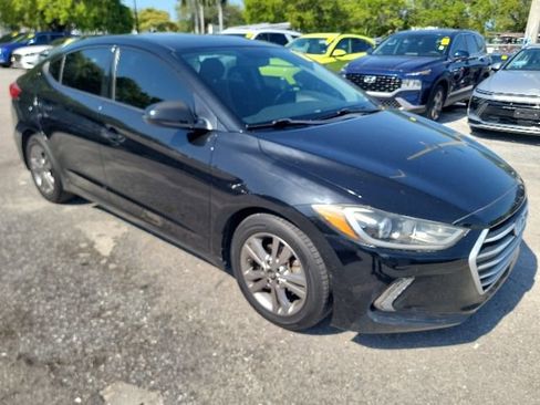 Used 2018 Hyundai Elantra Value Edition FWD image 4