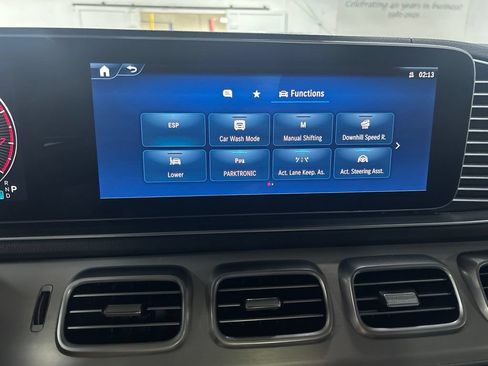 Used 2024 Mercedes-Benz GLS 450 4MATIC image 15