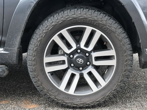 Used 2022 Toyota 4Runner Limited image 13