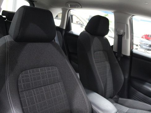 Certified 2023 Honda HR-V LX image 23