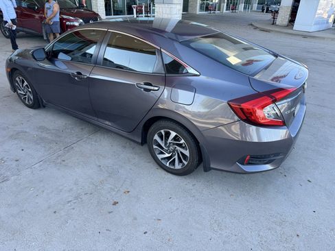 Used 2016 Honda Civic EX image 6