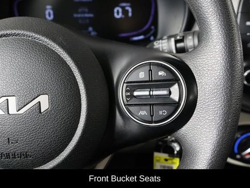 Used 2023 Kia Soul LX FWD image 10