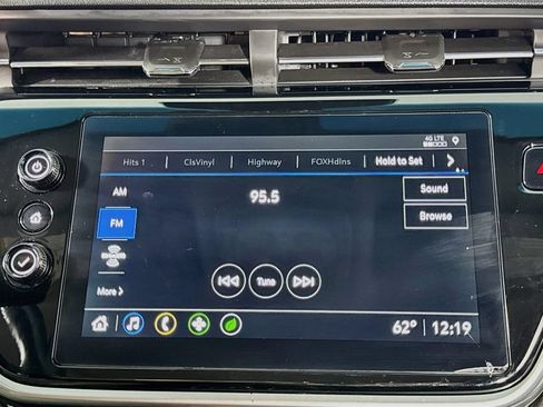 Used 2023 Chevrolet Bolt LT w/ Infotainment Package FWD image 27