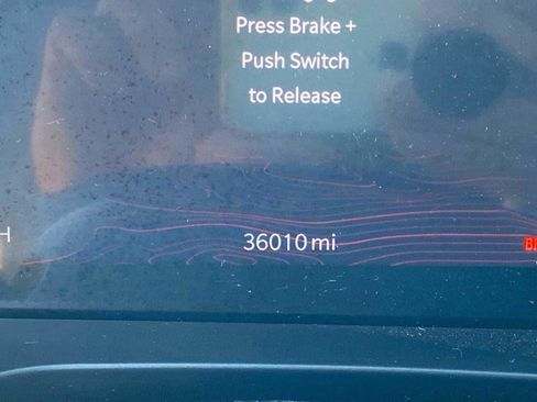 Used 2023 Jeep Grand Cherokee Limited image 21