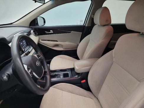 Used 2020 Kia Sorento LX FWD image 17