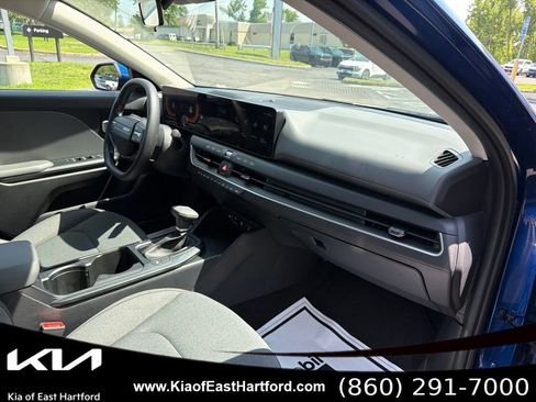 Used 2025 Kia K4 FWD image 12
