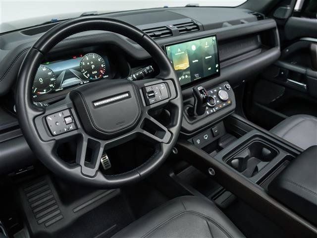 Used 2023 Land Rover Defender 110 X AWD/4WD image 17