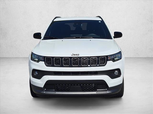 Used 2026 Jeep Compass Latitude AWD/4WD image 2