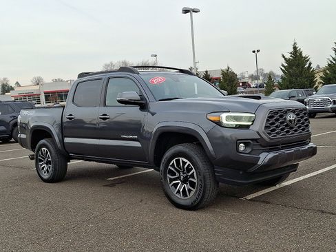 Certified 2023 Toyota Tacoma TRD Sport image 1