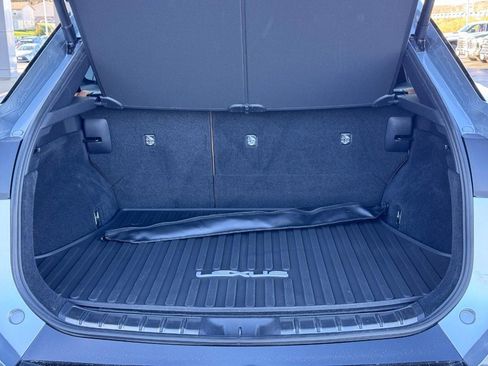 Used 2023 Lexus RZ 450e Premium w/ Accessory Package (2T) image 4