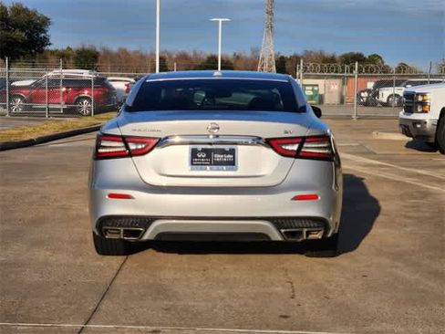 Used 2019 Nissan Maxima 3.5 SV w/ Floor Mat Group image 5
