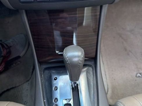 Used 2010 Nissan Altima 2.5 SL w/ Technology Pkg FWD image 10