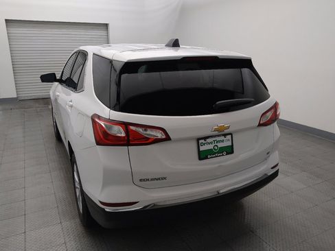 Used 2020 Chevrolet Equinox LT w/ Driver Convenience Package FWD image 6